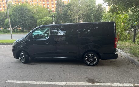 Opel Zafira Life I, 2019 год, 3 150 000 рублей, 2 фотография