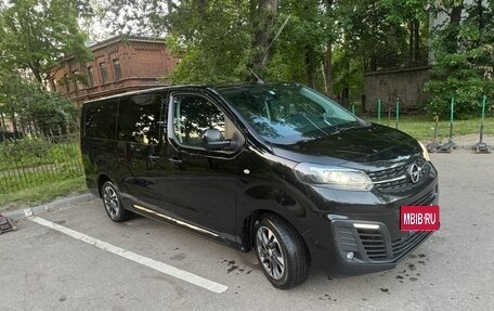 Opel Zafira Life I, 2019 год, 3 150 000 рублей, 4 фотография