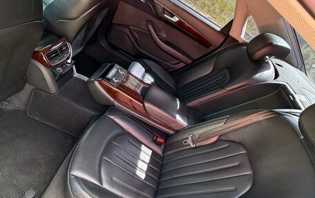 Audi A8, 2011 год, 1 270 000 рублей, 8 фотография