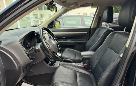 Mitsubishi Outlander III рестайлинг 3, 2015 год, 1 890 000 рублей, 6 фотография