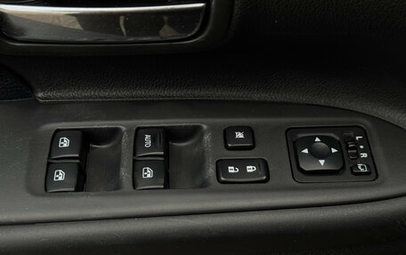 Mitsubishi Outlander III рестайлинг 3, 2015 год, 1 890 000 рублей, 13 фотография