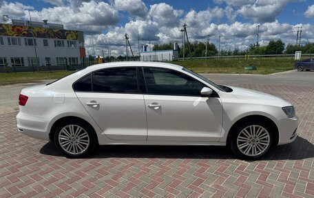 Volkswagen Jetta VI, 2015 год, 880 000 рублей, 2 фотография