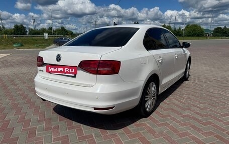 Volkswagen Jetta VI, 2015 год, 880 000 рублей, 3 фотография