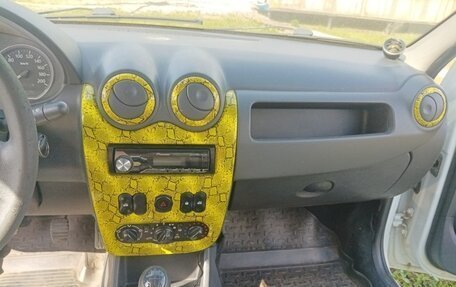 Renault Logan I, 2013 год, 180 000 рублей, 15 фотография