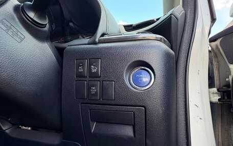 Toyota Vellfire II, 2015 год, 3 200 000 рублей, 17 фотография