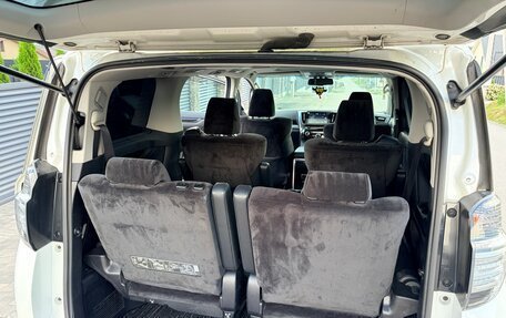Toyota Vellfire II, 2015 год, 3 200 000 рублей, 22 фотография
