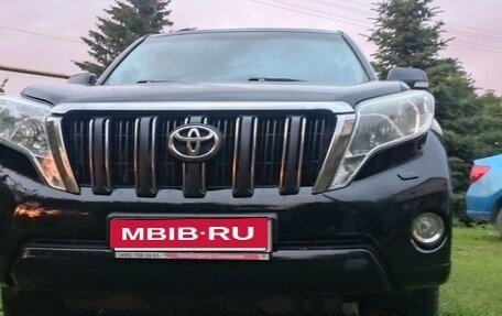 Toyota Land Cruiser Prado 150 рестайлинг 2, 2014 год, 3 380 000 рублей, 2 фотография