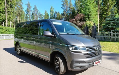 Volkswagen Multivan T6 рестайлинг, 2021 год, 6 900 000 рублей, 7 фотография