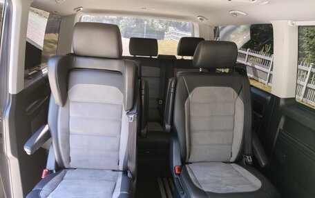 Volkswagen Multivan T6 рестайлинг, 2021 год, 6 900 000 рублей, 11 фотография