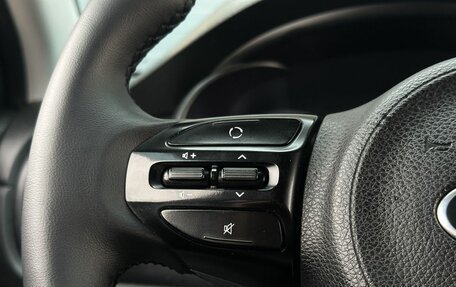 KIA Rio IV, 2018 год, 1 599 000 рублей, 15 фотография