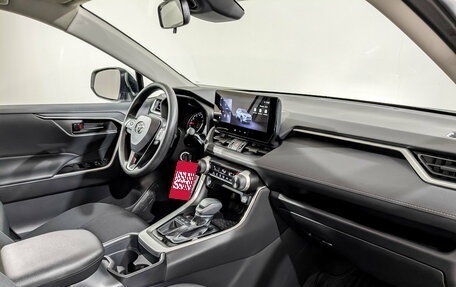 Toyota RAV4, 2024 год, 3 799 000 рублей, 11 фотография