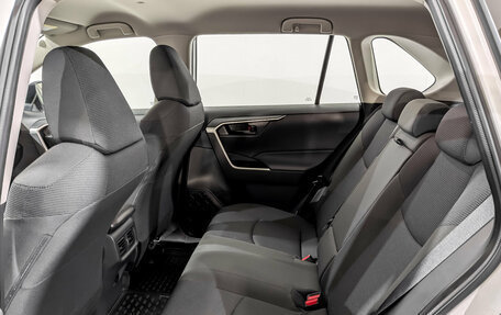 Toyota RAV4, 2024 год, 3 799 000 рублей, 12 фотография