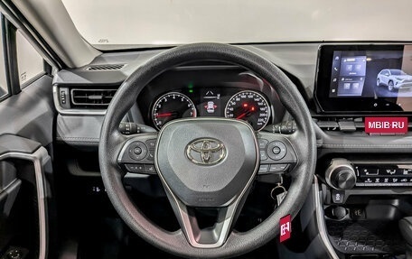 Toyota RAV4, 2024 год, 3 799 000 рублей, 21 фотография