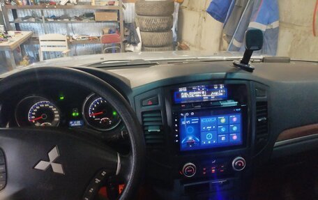 Mitsubishi Pajero IV, 2008 год, 1 300 000 рублей, 3 фотография