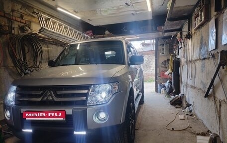 Mitsubishi Pajero IV, 2008 год, 1 300 000 рублей, 2 фотография