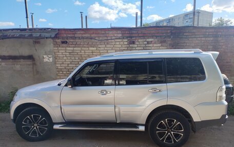 Mitsubishi Pajero IV, 2008 год, 1 300 000 рублей, 4 фотография