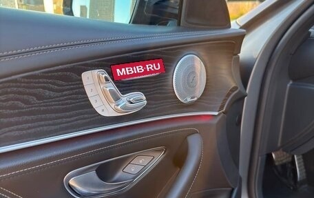 Mercedes-Benz E-Класс AMG, 2019 год, 5 500 000 рублей, 20 фотография