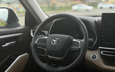 Toyota Highlander, 2026 год, 5 350 000 рублей, 29 фотография