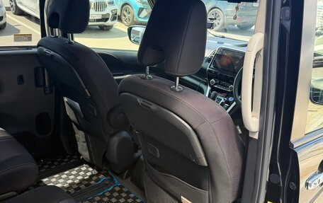 Nissan Serena IV, 2018 год, 2 150 000 рублей, 19 фотография