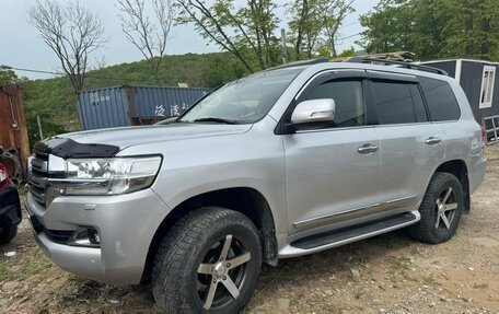 Toyota Land Cruiser 200, 2018 год, 5 000 000 рублей, 2 фотография