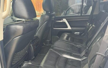 Toyota Land Cruiser 200, 2018 год, 5 000 000 рублей, 10 фотография