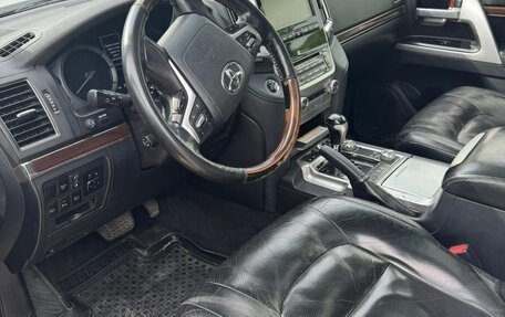 Toyota Land Cruiser 200, 2018 год, 5 000 000 рублей, 7 фотография