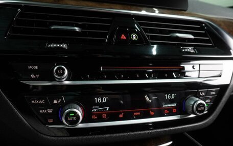 BMW 5 серия, 2018 год, 3 399 000 рублей, 14 фотография