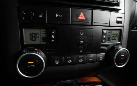 Volkswagen Touareg III, 2007 год, 1 325 000 рублей, 12 фотография