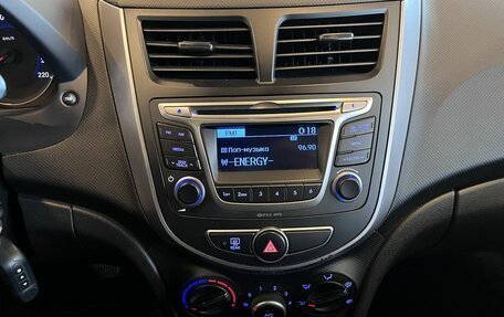 Hyundai Solaris II рестайлинг, 2016 год, 1 045 000 рублей, 13 фотография