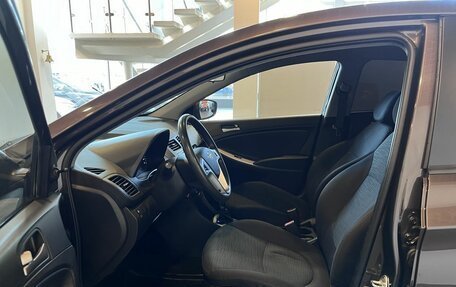 Hyundai Solaris II рестайлинг, 2016 год, 1 045 000 рублей, 16 фотография