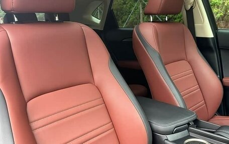 Lexus NX I, 2017 год, 2 000 002 рублей, 13 фотография