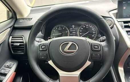 Lexus NX I, 2017 год, 2 000 002 рублей, 16 фотография
