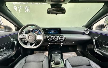 Mercedes-Benz A-Класс, 2023 год, 1 555 000 рублей, 14 фотография