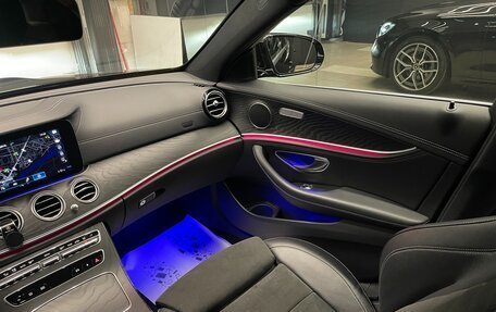 Mercedes-Benz E-Класс, 2021 год, 4 700 000 рублей, 26 фотография