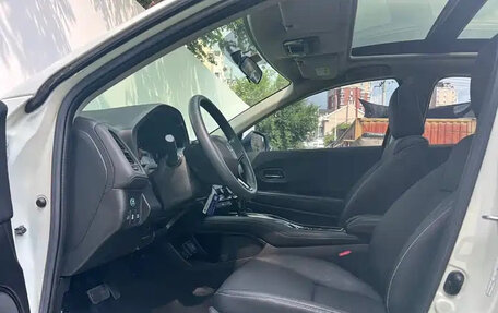 Honda Vezel, 2023 год, 1 300 666 рублей, 14 фотография