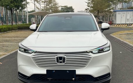Honda Vezel, 2024 год, 1 580 000 рублей, 2 фотография