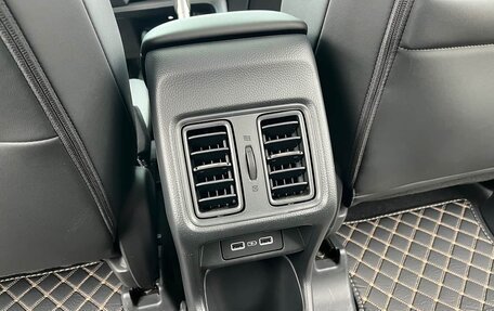 Honda Vezel, 2024 год, 1 580 000 рублей, 17 фотография