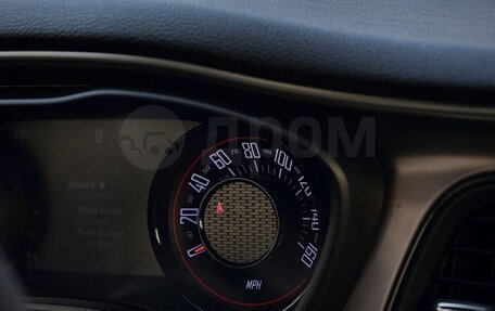 Dodge Challenger III рестайлинг 2, 2021 год, 4 650 000 рублей, 9 фотография