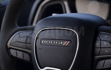 Dodge Challenger III рестайлинг 2, 2021 год, 4 650 000 рублей, 8 фотография