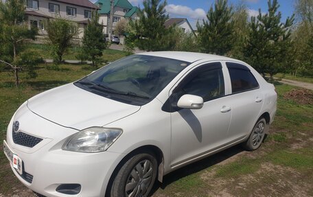 Toyota Belta, 2010 год, 555 000 рублей, 1 фотография
