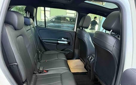 Mercedes-Benz GLB, 2021 год, 2 300 000 рублей, 4 фотография