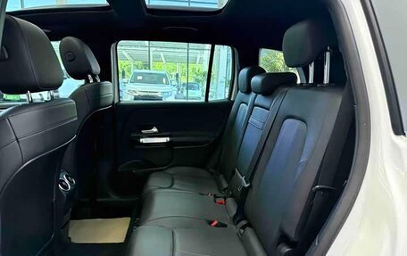 Mercedes-Benz GLB, 2021 год, 2 300 000 рублей, 6 фотография
