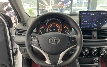 Toyota Yaris XP150 рестайлинг, 2022 год, 1 270 000 рублей, 10 фотография
