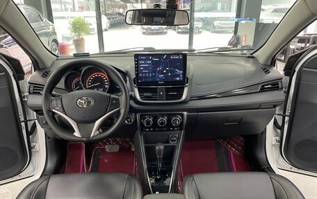 Toyota Yaris XP150 рестайлинг, 2022 год, 1 270 000 рублей, 9 фотография