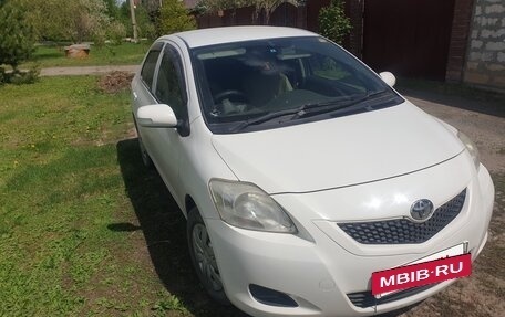 Toyota Belta, 2010 год, 555 000 рублей, 3 фотография