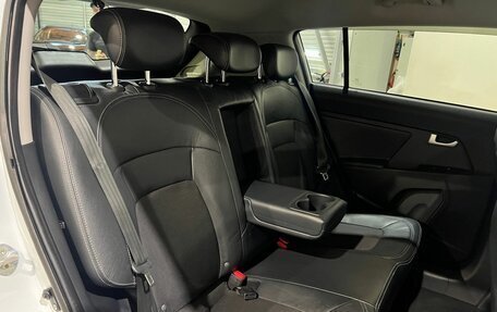 KIA Sportage III, 2011 год, 1 250 000 рублей, 18 фотография