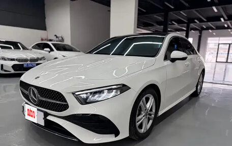 Mercedes-Benz A-Класс, 2023 год, 2 180 000 рублей, 1 фотография