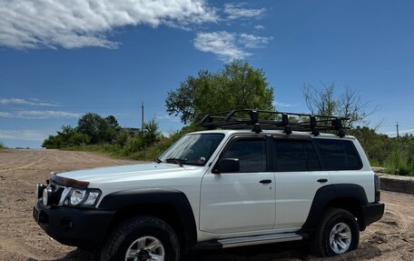 Nissan Patrol, 2012 год, 4 500 000 рублей, 3 фотография