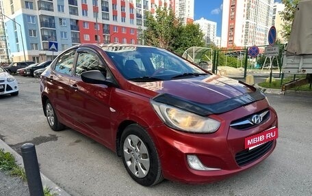 Hyundai Solaris II рестайлинг, 2013 год, 419 000 рублей, 3 фотография