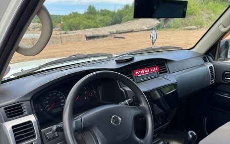 Nissan Patrol, 2012 год, 4 500 000 рублей, 18 фотография